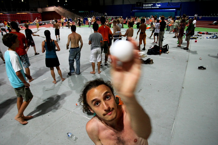 Antoine Grasset à la 31éme European Juggling Convention.