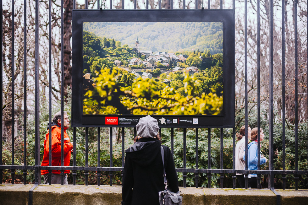 Photo d'une photo de l'auteur de ce blog, dimanche 12 janvier 2014, du dernier jour de l'exposition "Patrimoines l'histoire en mouvement" sur les grilles du jardin du Luxembourg à Paris.