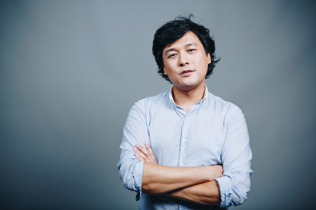 Portraits de collaborateurs de Clarins le 21 juin 2017 au siège du groupe français de cosmétique à Paris. Fréderic.