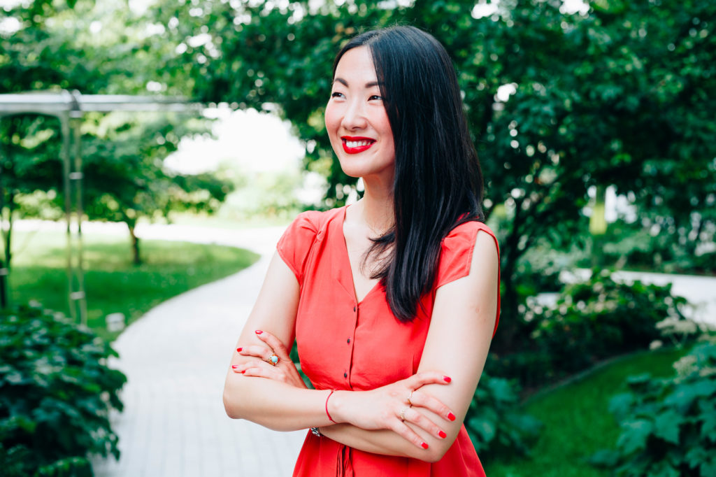 Portraits de collaborateurs de Clarins le 21 juin 2017 au siège du groupe français de cosmétique à Paris. Shanshan.