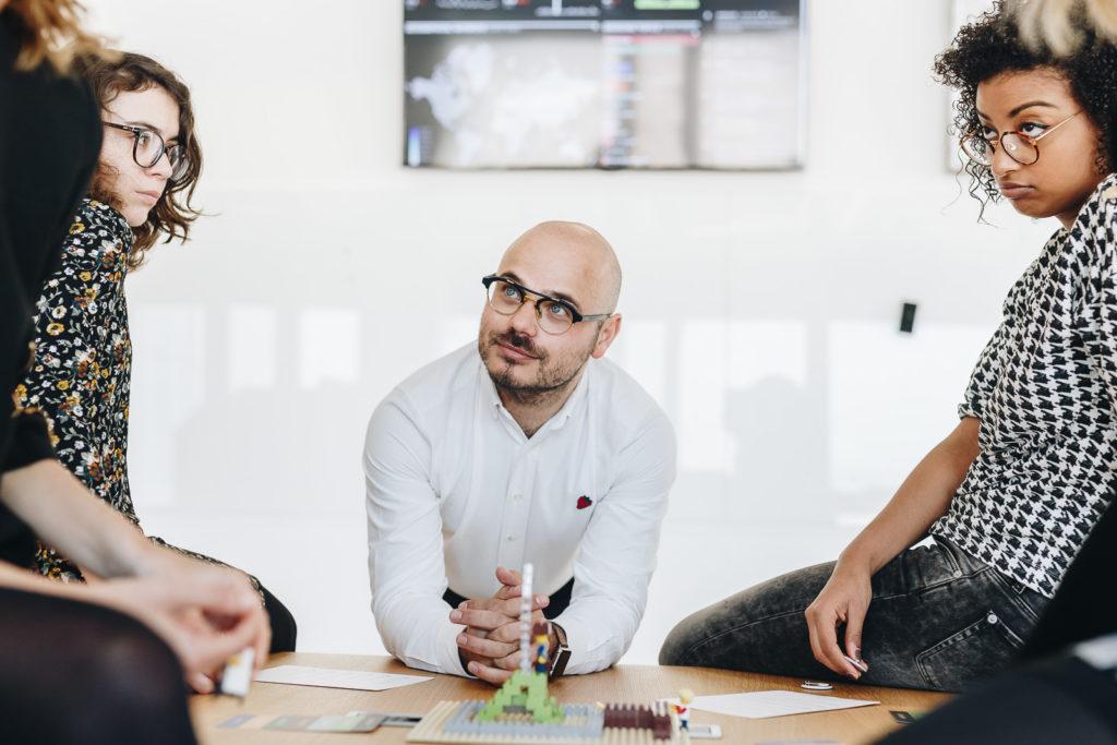 Les nouveaux ateliers de L'Oréal : Beauté de demain #4 organisé par l'agence Extrême au siège de l'Oréal France à Levallois le 27 mars 2017 dans le cadre du projet Oscar de réorganisation du groupe. Une petite dizaine de participants concoivent de manière ludique le futur de la marque et de la beauté.