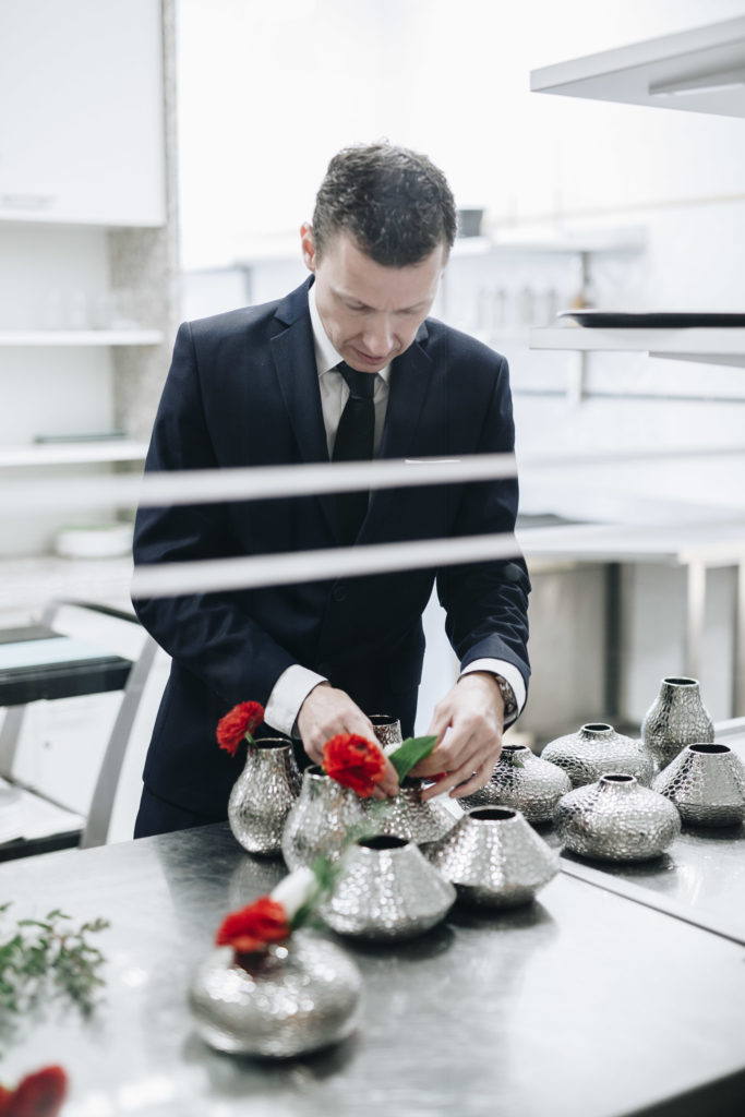 Cours et apprentissage à l'école de cuisine et d'hôtellerie 