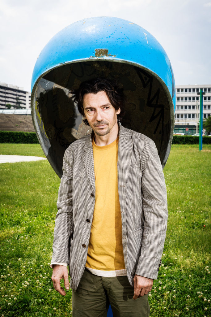 Portrait du comédien et metteur en scène français Stanislas Nordey à la Maison de la Culture-MC2 de Grenoble le jeudi 20 juin 2013 en marge de la pièce qu'il dirige en tant qu'artiste invité du festival d'Avignon 2013.