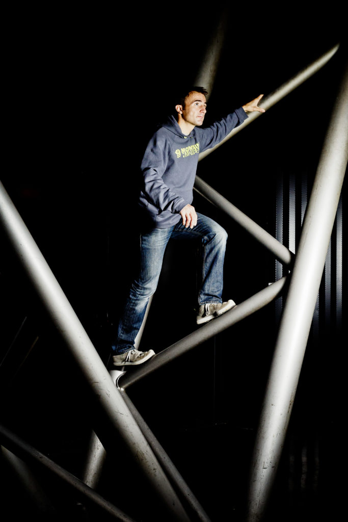 Ueli Steck, alpiniste suisse de 37 ans, en marge des Rencontres du cinéma de Montagne au Summum de Grenoble le lundi 18 novembre 2013. Alpiniste d'exception, Ueli Steck est photographié 3 semaines après son ascension en solitaire de la face sud de l'Annapurna /// Ueli Steck, swiss mountain climber, 37 years old, during the Rencontres du Cinéma de Montagne at Summum de Grenoble on Monday 18, November 2013. Famous mountain climber, Ueli Steck is photographed 3 weeks after his solo ascent of the Annapurna via the south face.