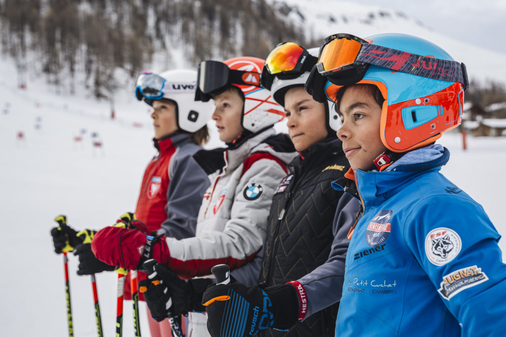 Shooting des produits chaussures de ski Lange à Val d'Isère et Combloux les 2 et 3 avril 2019 pour la réalisation d'une vidéo de publicité avec Clément Noël et un jeune skieur.
