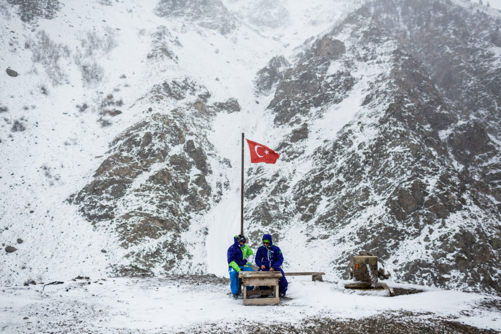 Trip de ski freeride et randonné avec les skieurs français Yvan Lataste et Thibault Kostadinoff autour de la ville d'Erzurum à l'est de la Turquie du 14 au 21 mars 2014.