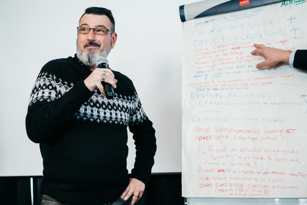 Les Rencontres Téléspectacteurs de France Télévisions - Atelier de création sur le sport le 14 janvier 2017 à Toulon dans l'hotêl Holiday Inn City Center. Une quarantaine de participants se réunissent pendant 2 heures pour débattre du sport au sein de France TV en présence de : Pascal Golomer (directeur de la rédaction des sports) et les journalistes Clémentine Sarlat, Kader Boudaoud, Mathieu Lartot, Jacques Bertolotti, Michel Alliaga . La matinée est animée par Jean-Maxence Granier (ThinkOut).