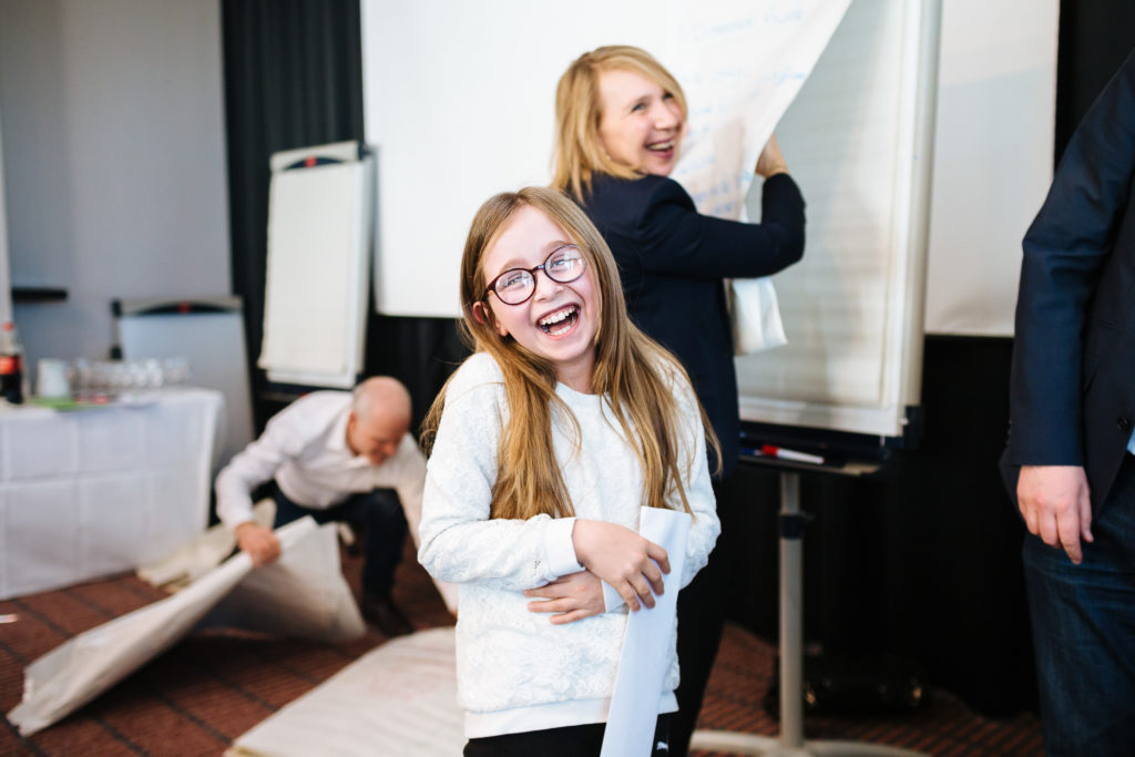 Les Rencontres Téléspectacteurs de France Télévisions - Atelier de création sur le sport le 14 janvier 2017 à Toulon dans l'hotêl Holiday Inn City Center. Une quarantaine de participants se réunissent pendant 2 heures pour débattre du sport au sein de France TV en présence de : Pascal Golomer (directeur de la rédaction des sports) et les journalistes Clémentine Sarlat, Kader Boudaoud, Mathieu Lartot, Jacques Bertolotti, Michel Alliaga . La matinée est animée par Jean-Maxence Granier (ThinkOut).