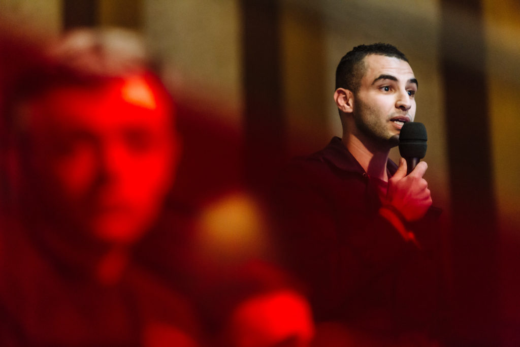 Les Rencontres Téléspectateurs de France Télévisions - Agora à Strasbourg le 17 janvier 2017 dans les locaux régional du groupe France Télévisions (France 3 Alsace-Grand Est). Une centaine de participants se réunissent pendant 2 heures pour débattre de  de France TV en présence de : Xavier Couture (directeur général délégué en charge de la stratégie et des programmes), Tiphaine de Raguenel (directrice excécutive de France 4), Marie-Thérèse Montalto (Directrice régionale France 3 Grand Est), Jean-Paul Delevoye (Ancien parlementaire, ministre, médiateur de la république), Dan Franck (ecrivain et scénariste) et Fabien Galthié (ancien rugbyman, consultant sportif). Le débat est animé par David Marcelin (journaliste France 3) et Jean-Maxence Granier (ThinkOut).